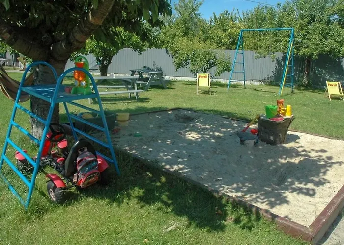 Fitosfera Inez 홈스테이 야스타르니아